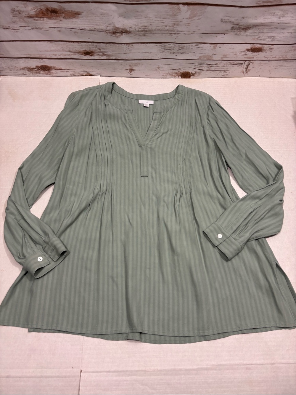J. Jill Sage Green Long-Sleeve Pleated Tunic